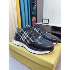 Burberry Low Shoes